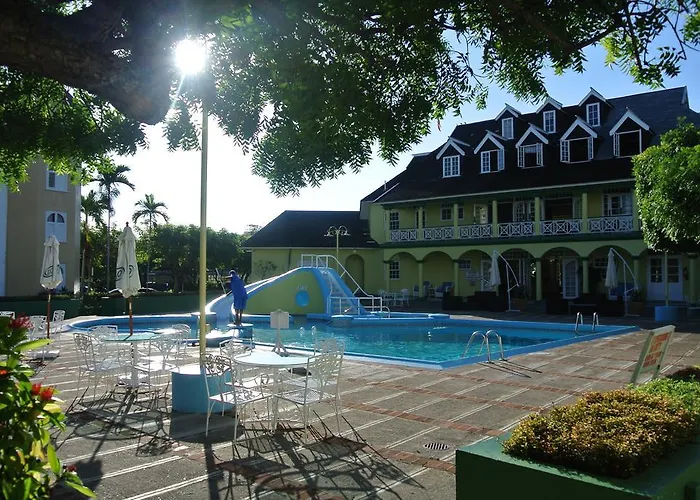 Hotel 9 *